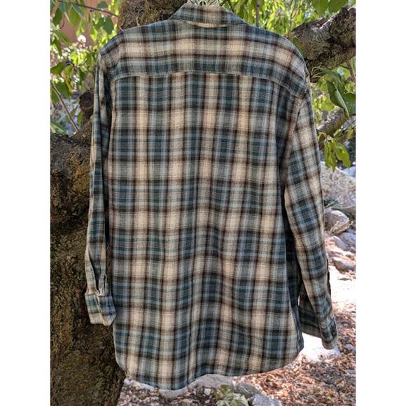 OUTDOOR LIFE- mens plaid button down blue/brown flannel shirt size large - Picture 6 of 8